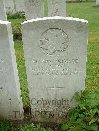 Etaples Military Cemetery - Inch, Frank William